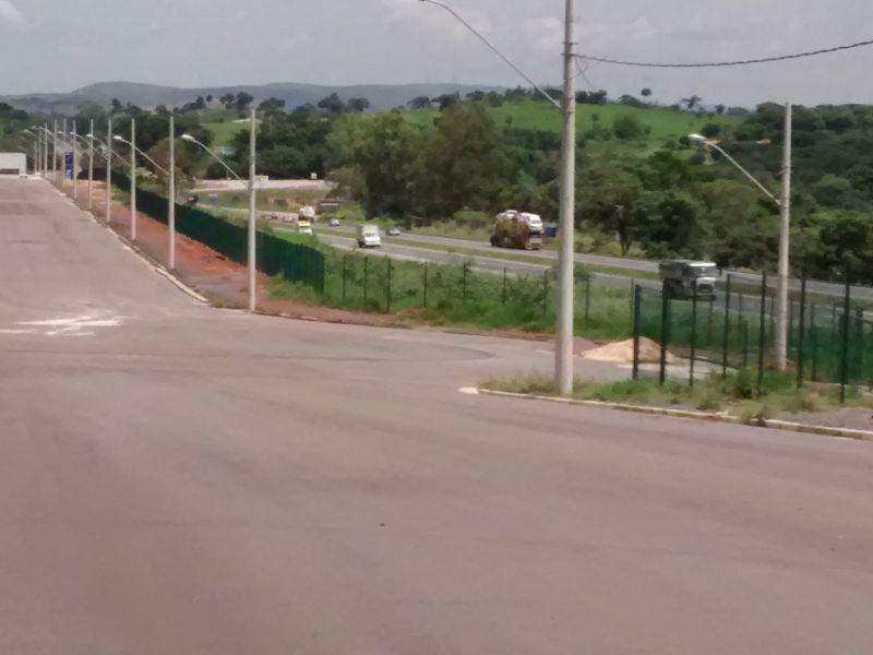 Lote, Universitário, 0 Quarto, 0 Vaga