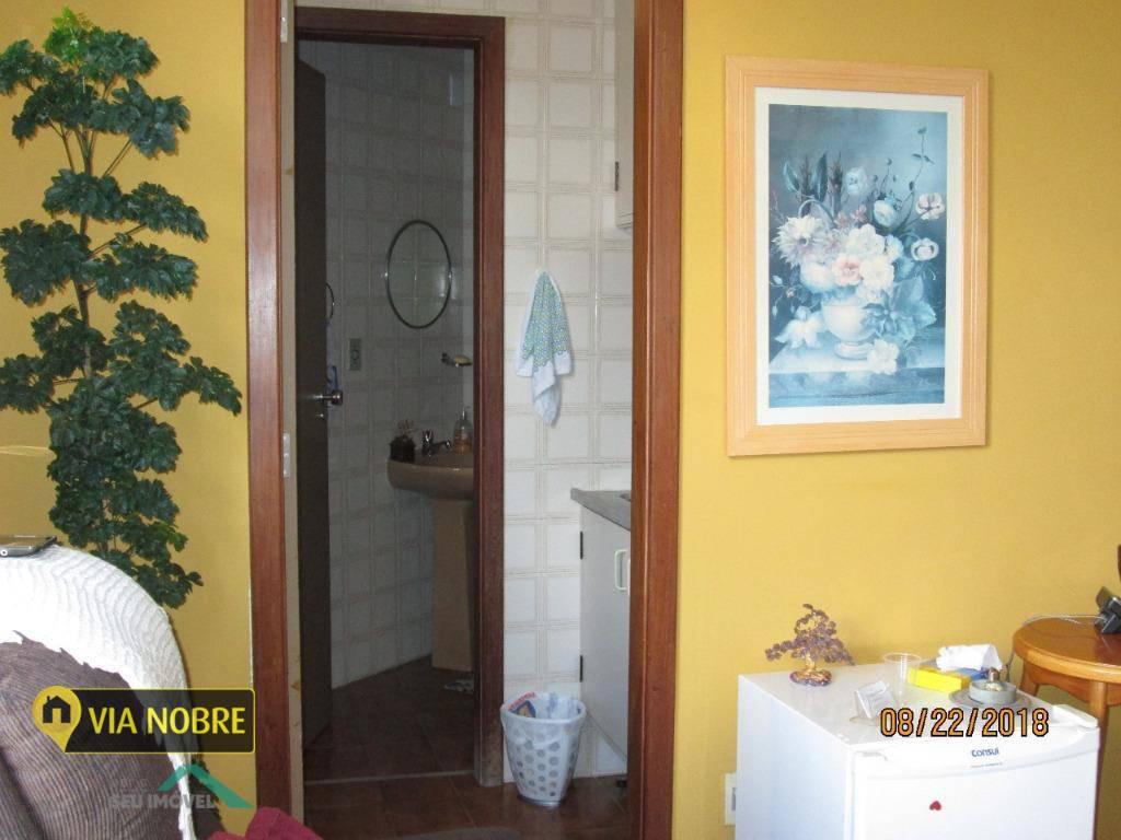 Sala, Santa Efigênia