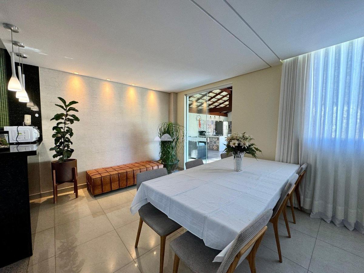 Casa, Garças, 3 Quartos, 4 Vagas, 2 Suítes