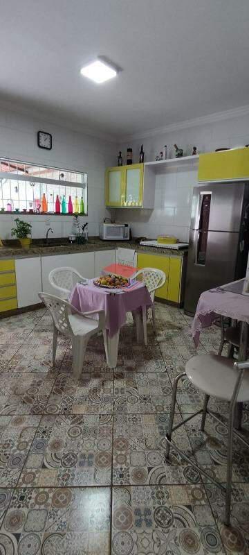 Casa, Nova Esperança, 3 Quartos, 6 Vagas, 1 Suíte