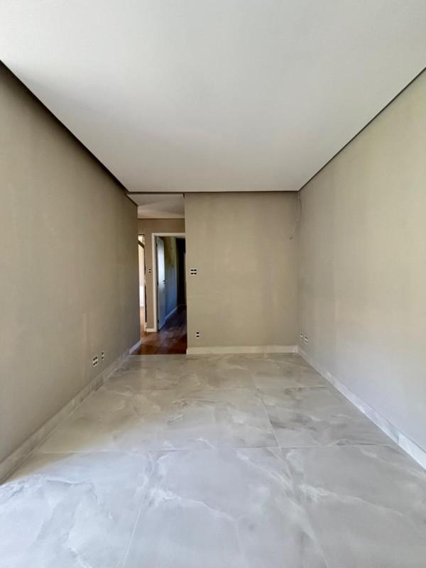 Apartamento, Sagrada Família, 3 Quartos, 2 Vagas, 1 Suíte