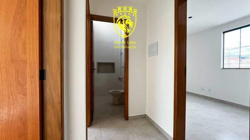 Casa, Candelária, 3 Quartos, 0 Vaga, 1 Suíte