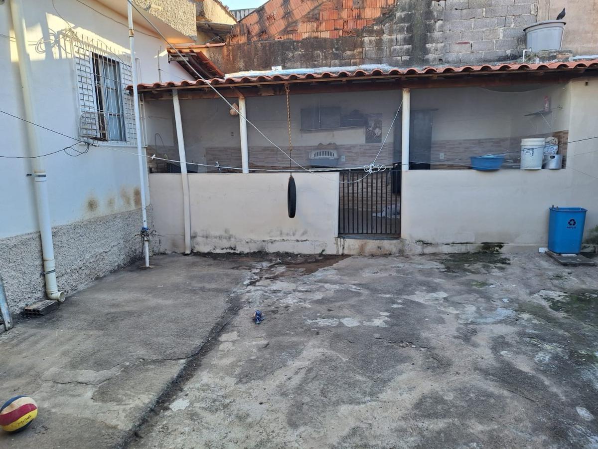 Casa, Damasco, 2 Quartos, 2 Vagas