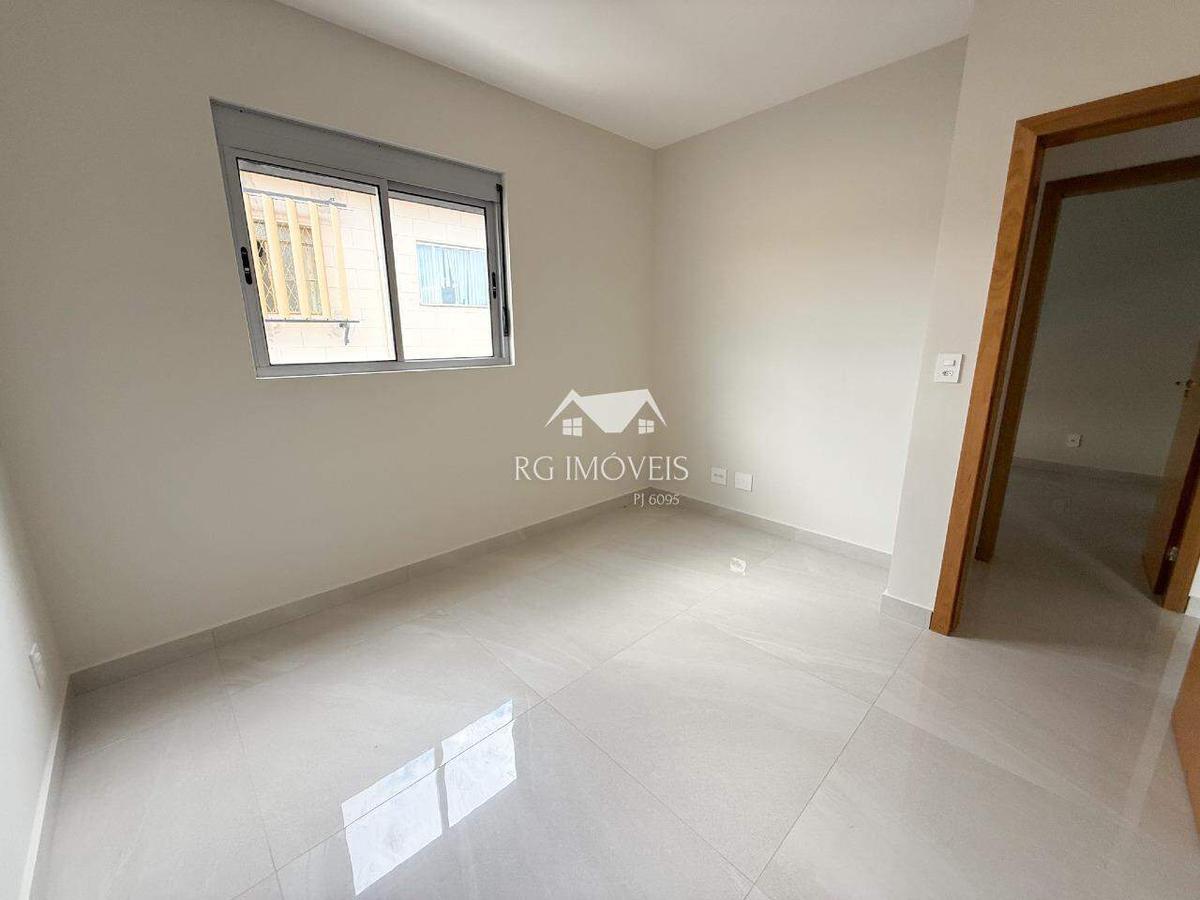 Apartamento, Barreiro, 3 Quartos, 2 Vagas, 1 Suíte
