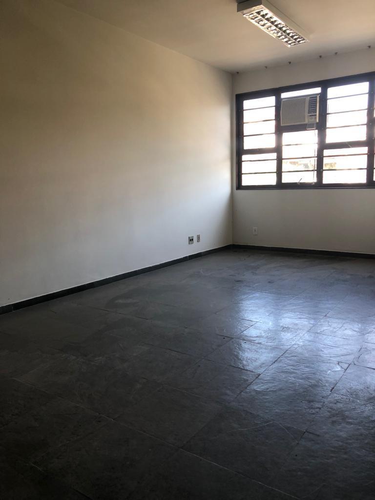 Sala, Santa Efigênia
