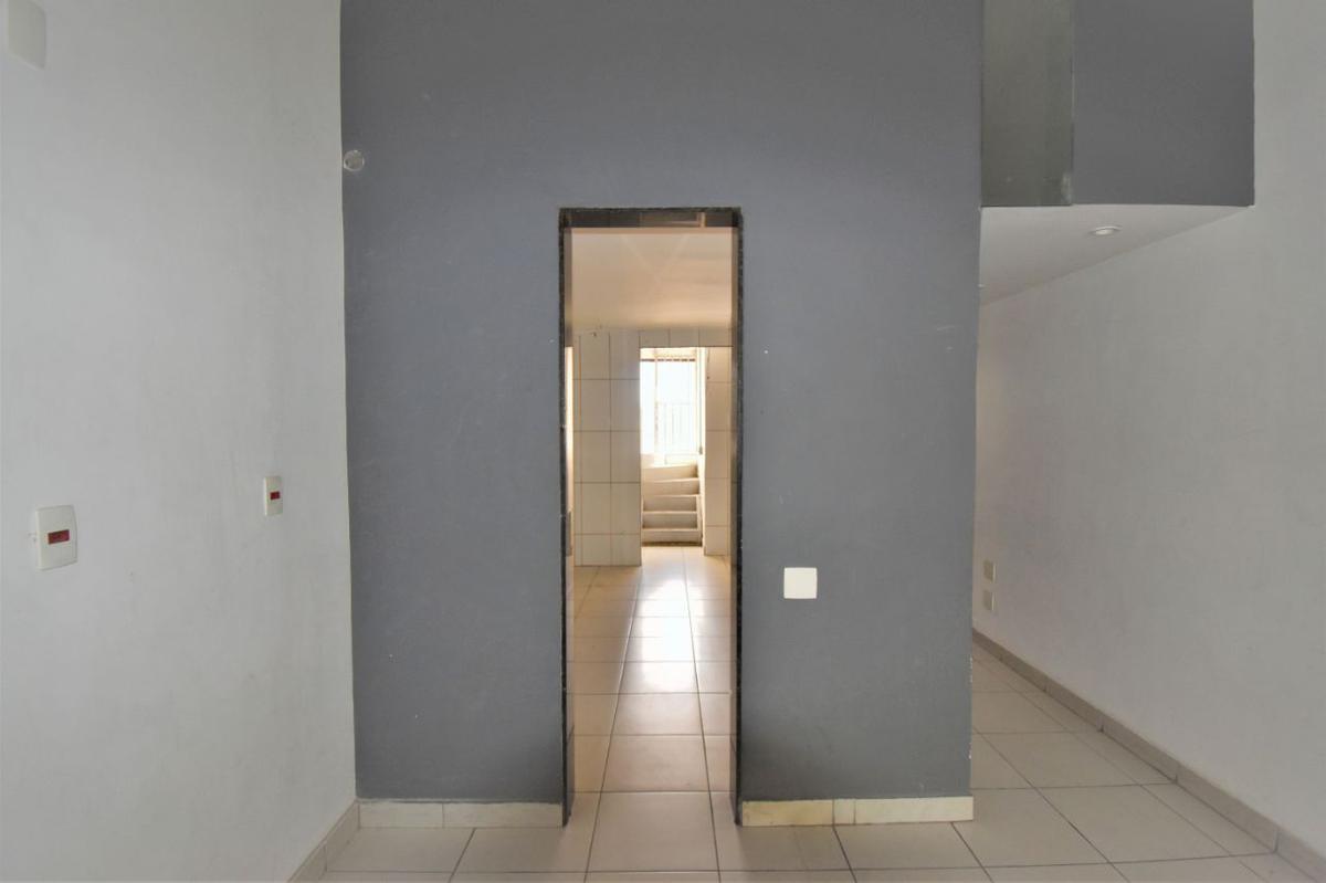 Andar, São José, 0 Quarto, 1 Vaga