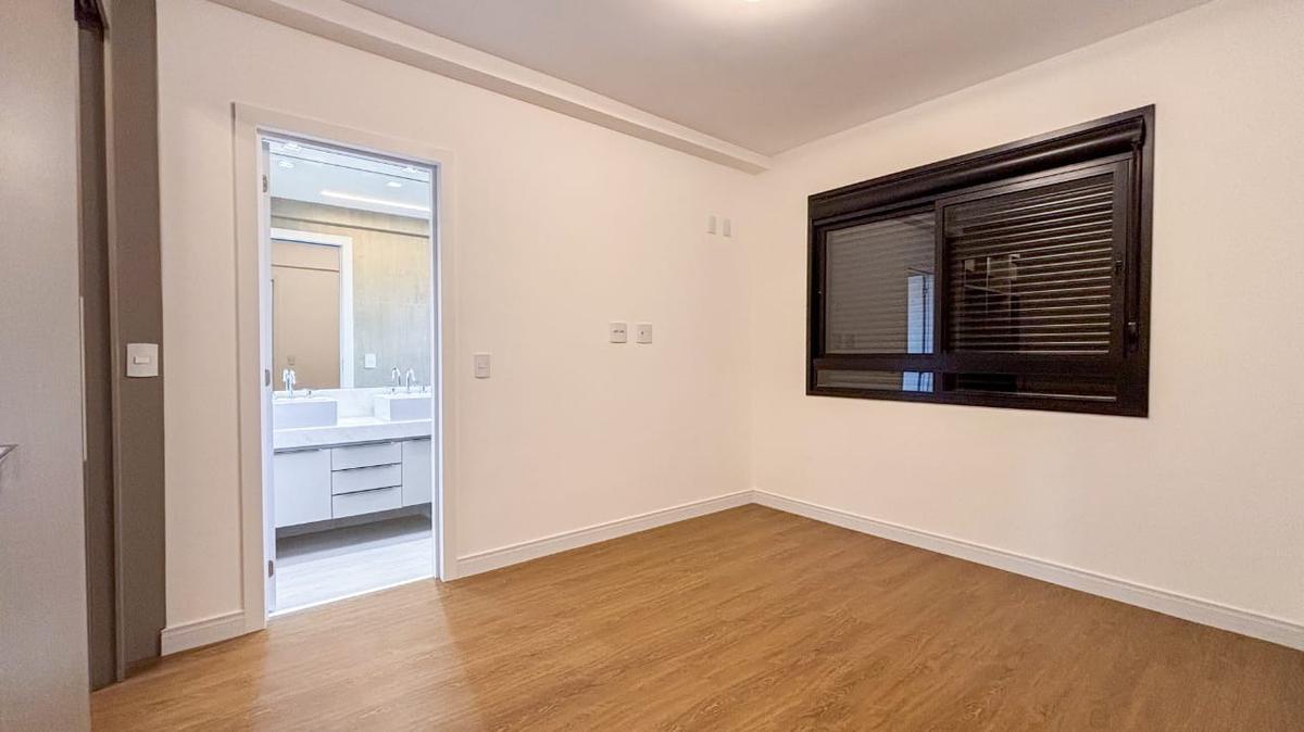 Apartamento, Cruzeiro, 3 Quartos, 3 Vagas, 1 Suíte