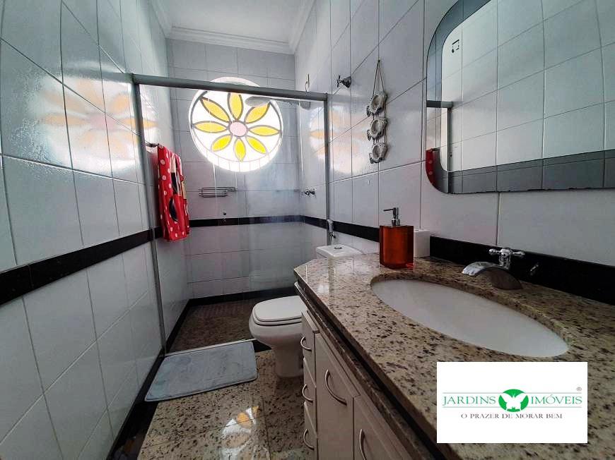 Casa, Santa Cruz, 4 Quartos, 4 Vagas, 2 Suítes