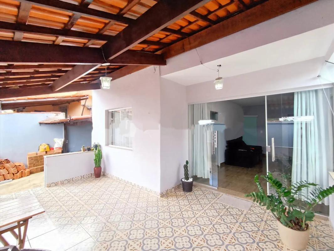 Casa, Petropolis, 4 Quartos, 3 Vagas