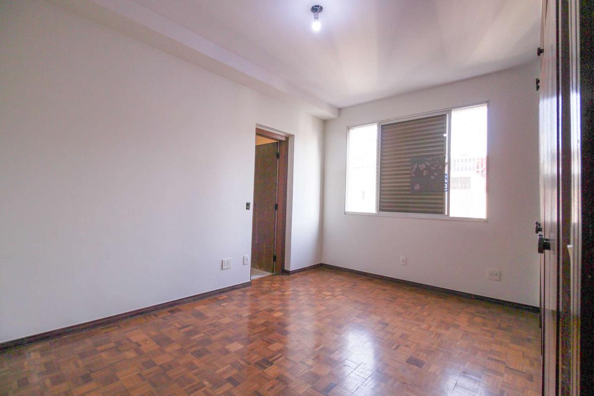 Apartamento, Funcionários, 4 Quartos, 2 Vagas, 1 Suíte