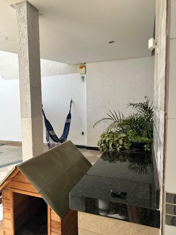 Casa, Europa, 4 Quartos, 4 Vagas, 1 Suíte