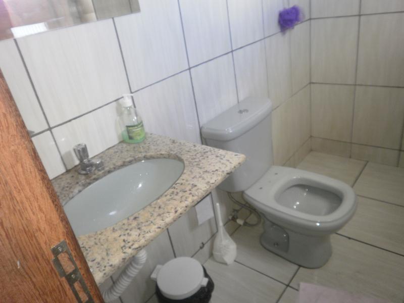 Casa, Industrial, 6 Quartos, 2 Vagas, 2 Suítes