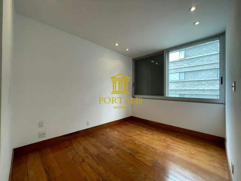 Cobertura, Savassi, 4 Quartos, 3 Vagas, 2 Suítes