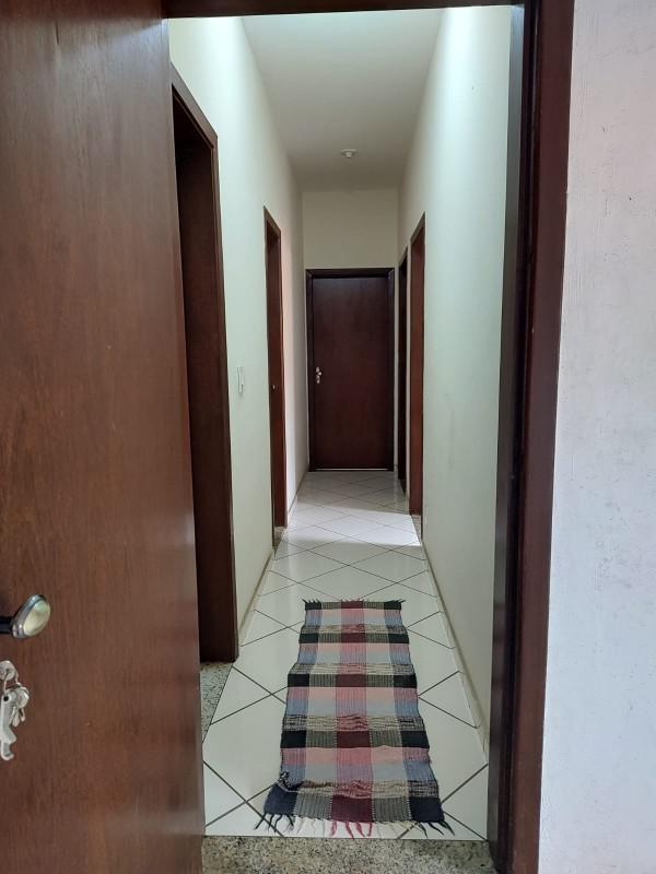 Casa, Milionários, 4 Quartos, 4 Vagas, 1 Suíte