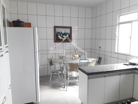 Casa, Centro, 2 Quartos, 2 Vagas, 1 Suíte