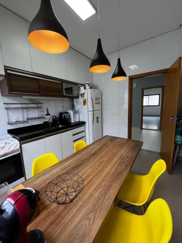 Casa, Bandeirantes (pampulha), 5 Quartos, 8 Vagas, 3 Suítes