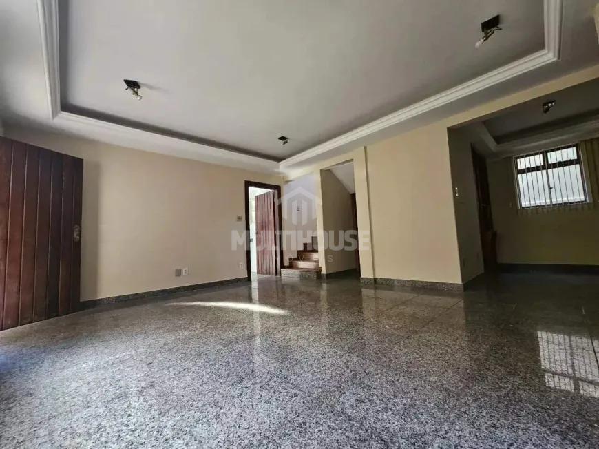 Casa, Itapoã, 5 Quartos, 4 Vagas, 1 Suíte