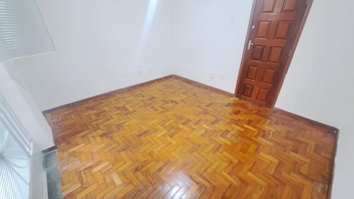 Apartamento, Sagrada Família, 2 Quartos, 1 Vaga