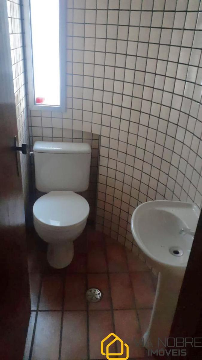 Sala, Funcionários