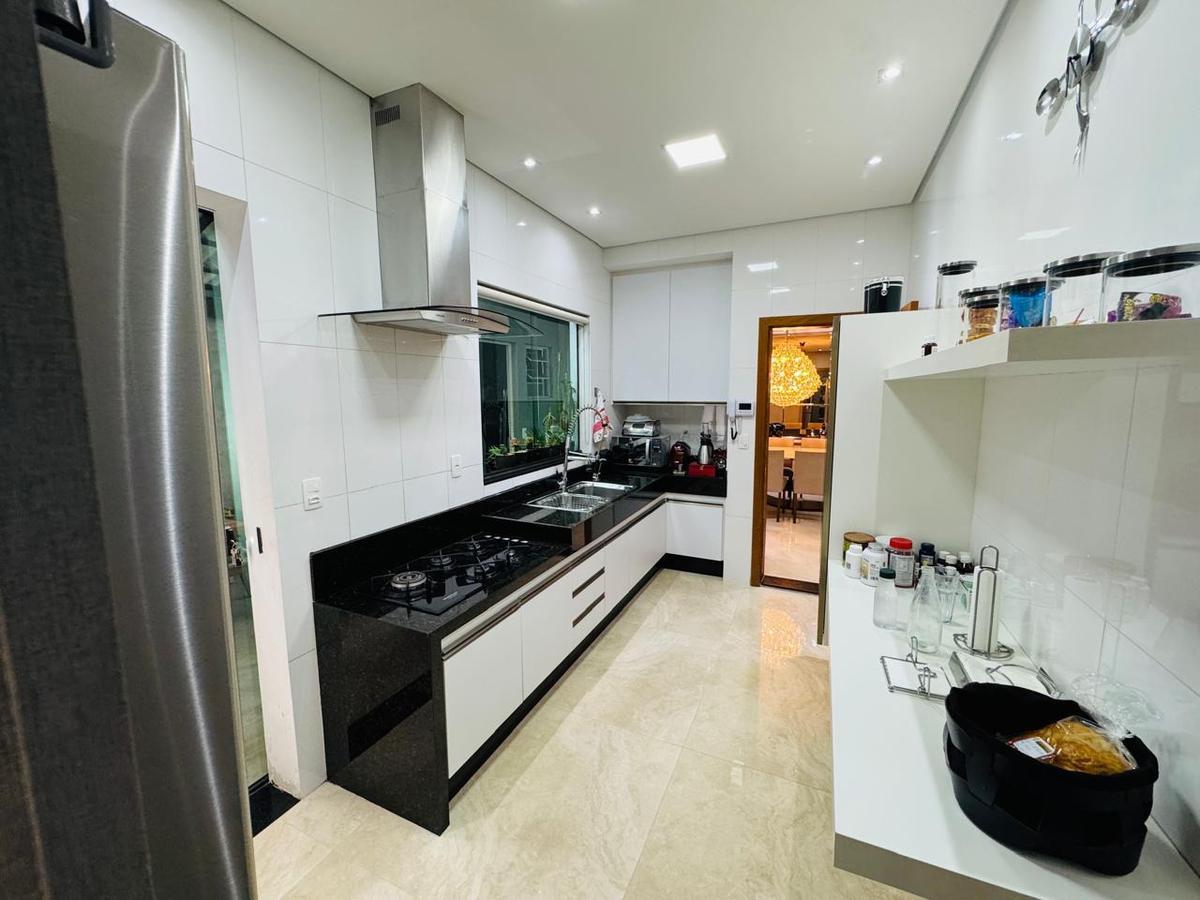 Casa, Copacabana, 3 Quartos, 5 Vagas, 2 Suítes