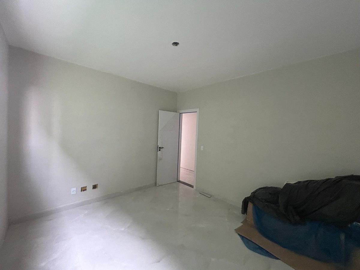 Apartamento, Santa Cruz Industrial, 3 Quartos, 2 Vagas, 1 Suíte