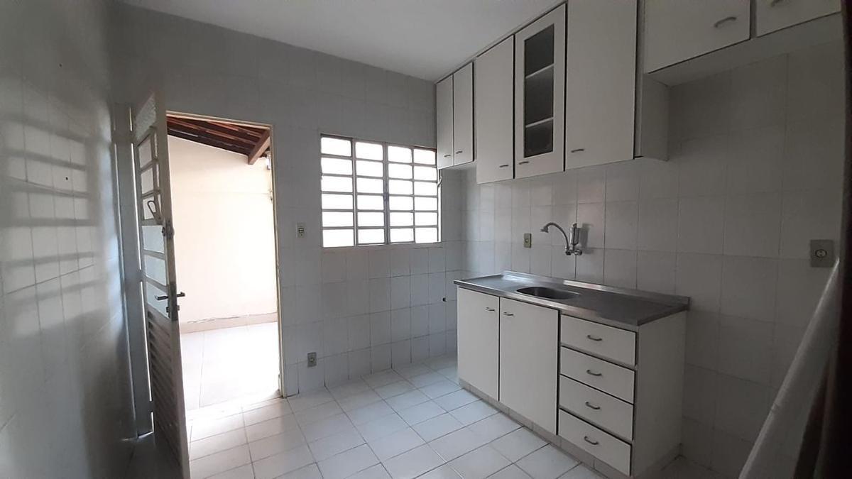 Casa, Aeroporto, 2 Quartos, 0 Vaga