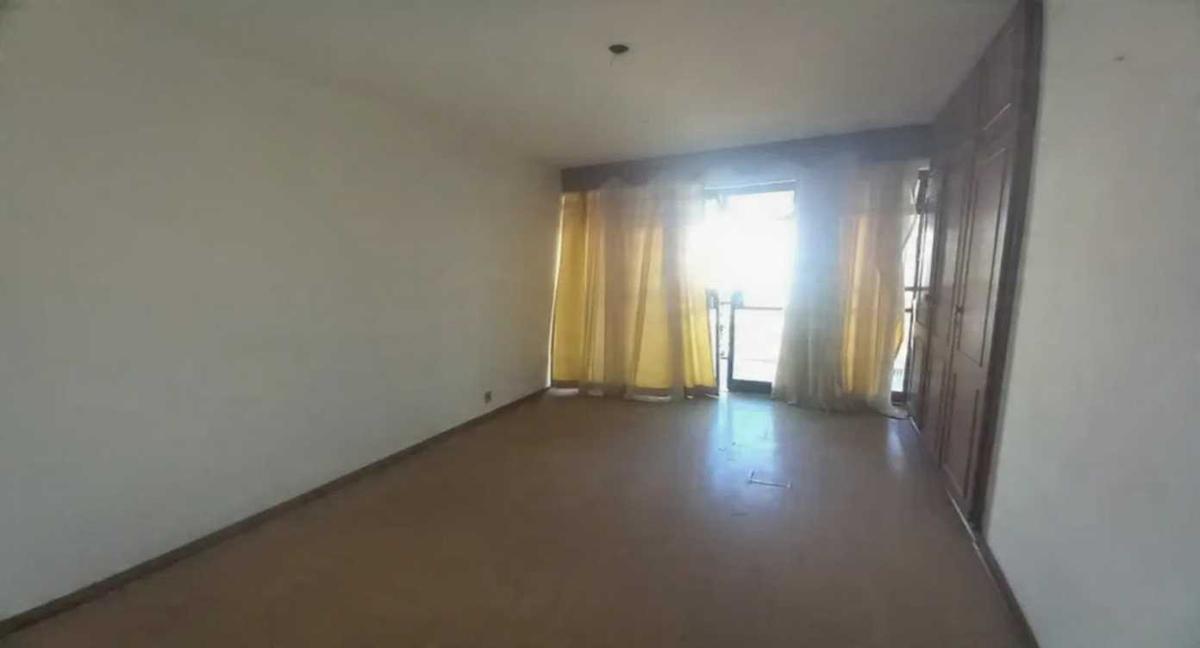 Casa, Cidade Nova, 5 Quartos, 3 Vagas, 1 Suíte