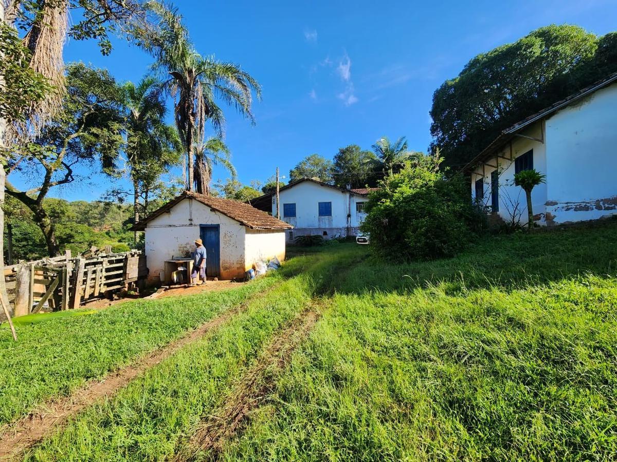 Fazenda, Centro, 4 Quartos, 0 Vaga