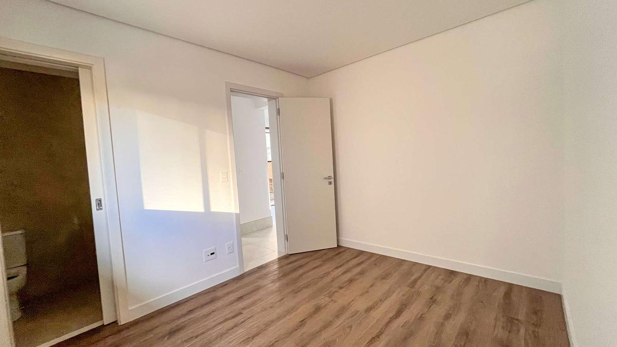 Apartamento, São Pedro, 2 Quartos, 2 Vagas, 1 Suíte