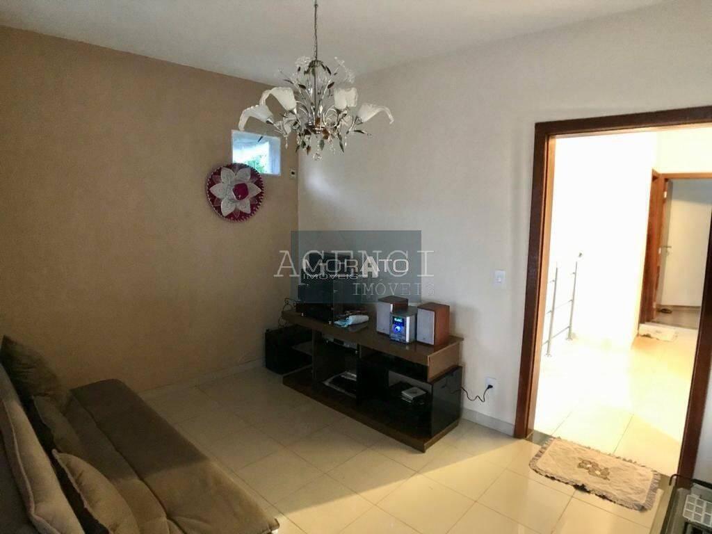 Casa, Cabral, 5 Quartos, 0 Vaga, 1 Suíte