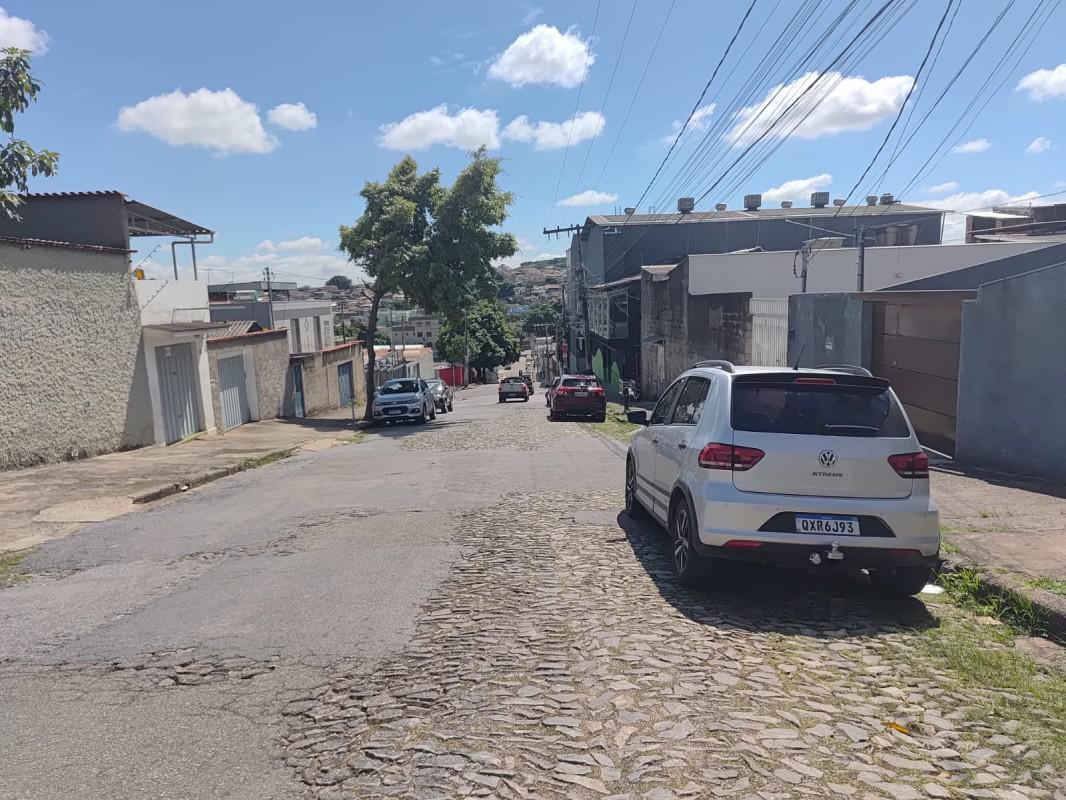 Galpão, Alto dos Pinheiros, 0 Quarto, 0 Vaga