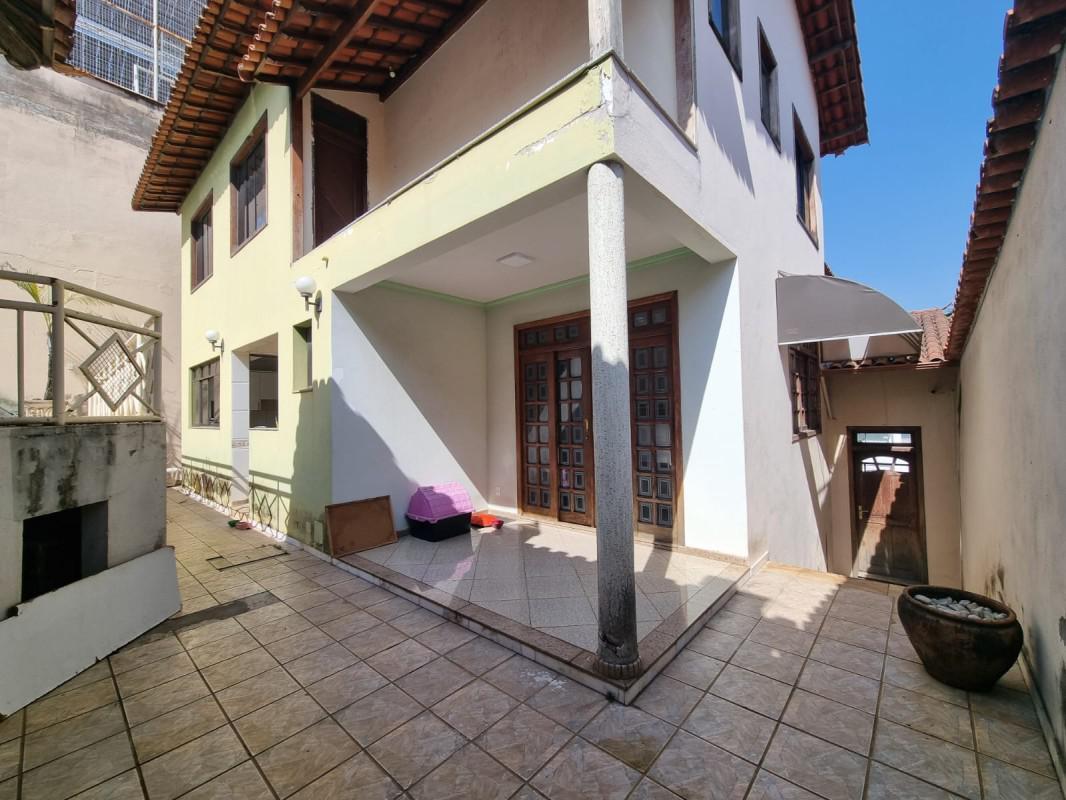 Casa, Jardim Riacho das Pedras, 4 Quartos, 5 Vagas, 3 Suítes