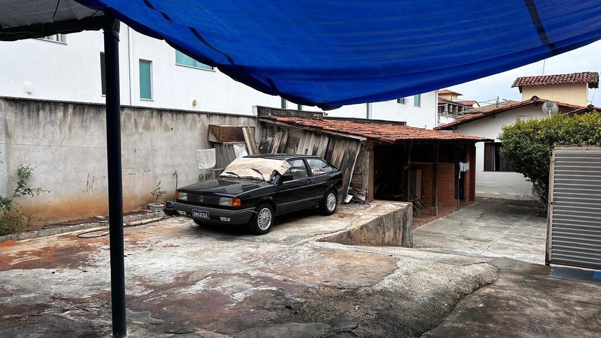 Casa, Santa Amélia, 4 Quartos, 15 Vagas, 1 Suíte