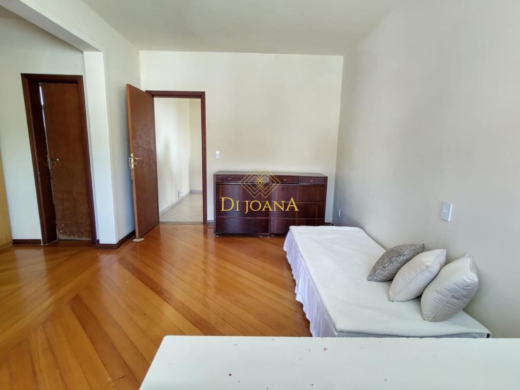 Casa, Ingá Alto, 4 Quartos, 2 Vagas, 1 Suíte