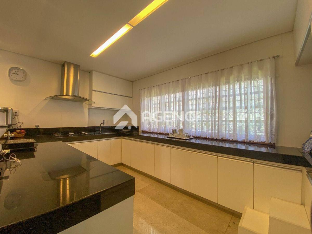 Casa, Trevo, 4 Quartos, 0 Vaga, 1 Suíte