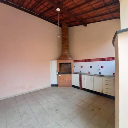 Casa, Universitário, 4 Quartos, 3 Vagas, 1 Suíte