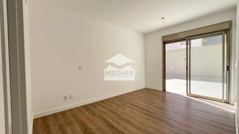 Apartamento, Cruzeiro, 4 Quartos, 4 Vagas, 2 Suítes