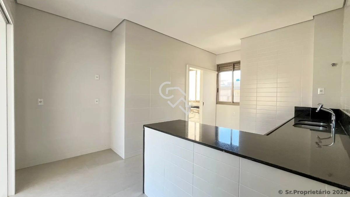 Cobertura, Cruzeiro, 4 Quartos, 4 Vagas, 2 Suítes