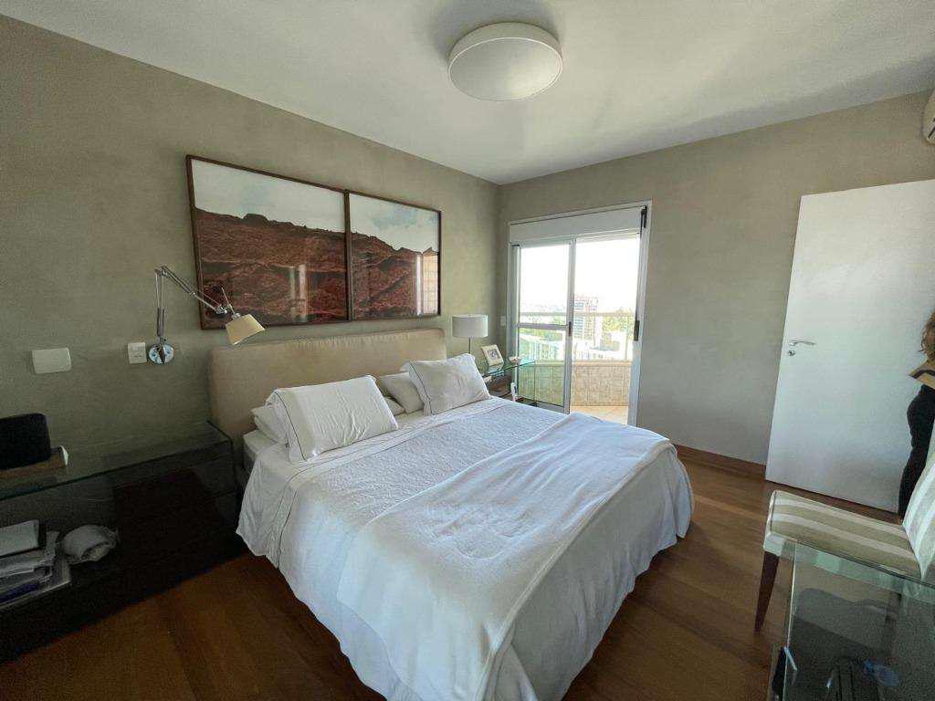 Apartamento, Belvedere, 4 Quartos, 4 Vagas, 2 Suítes