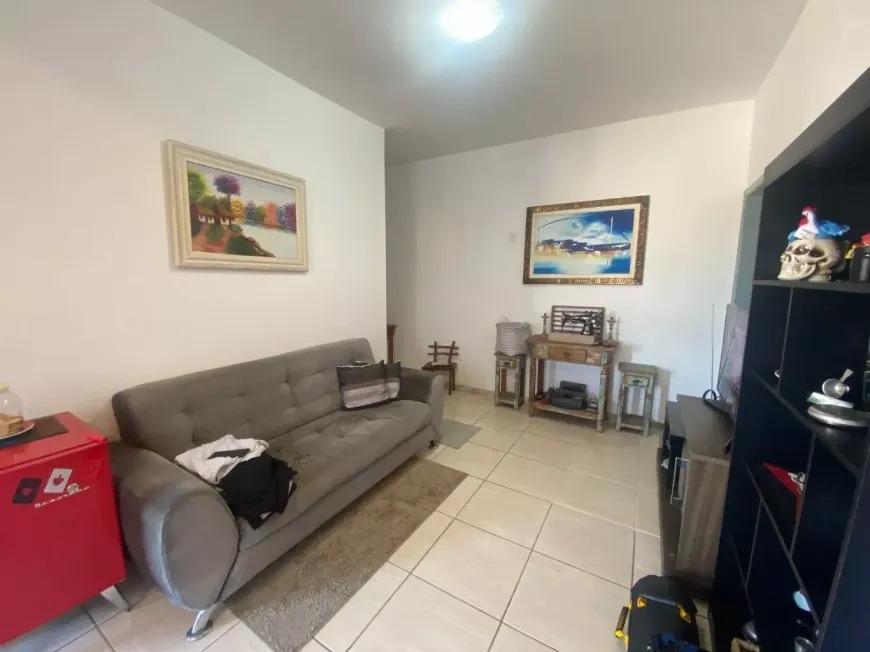 Casa, Jardim Leblon, 2 Quartos, 5 Vagas, 1 Suíte