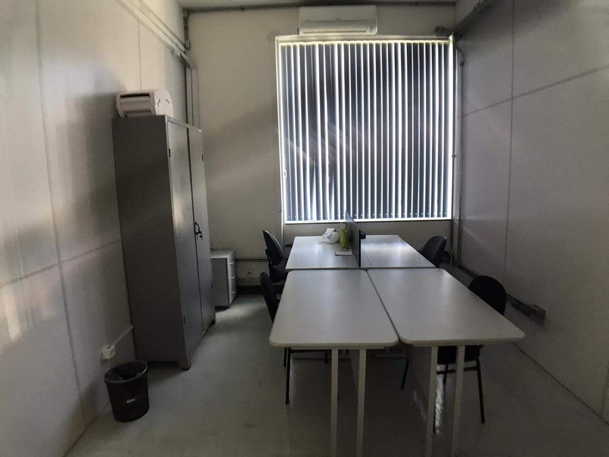 Prédio, Estoril, 17 Vagas