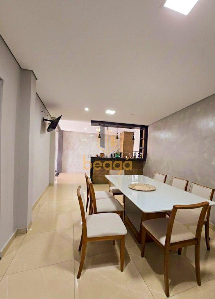 Casa, Tropical, 5 Quartos, 5 Vagas, 1 Suíte