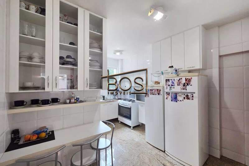 Apartamento, Luxemburgo, 4 Quartos, 3 Vagas, 1 Suíte