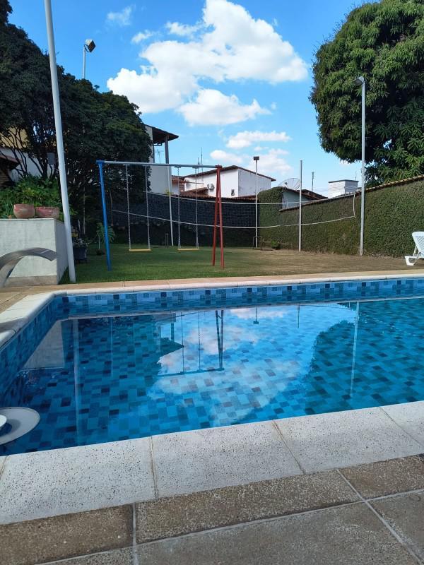 Casa, Tirol, 5 Quartos, 8 Vagas, 1 Suíte