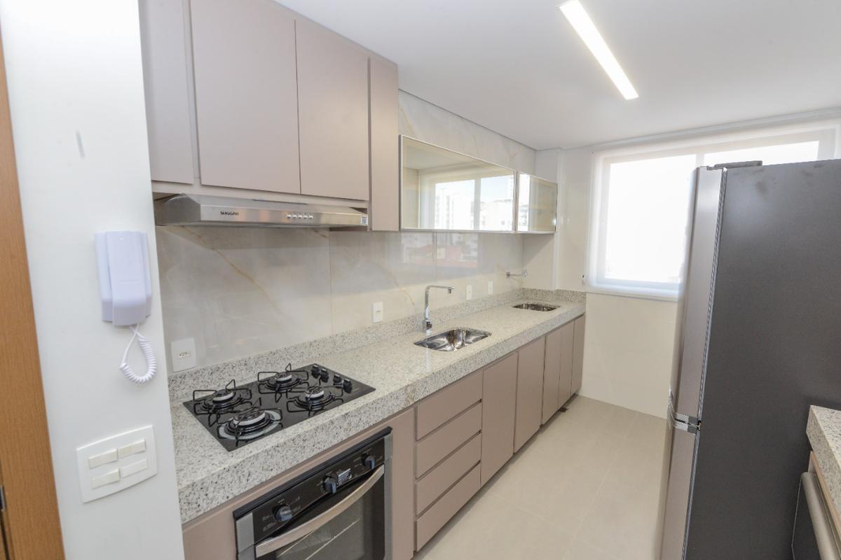 Apartamento, Sagrada Família, 3 Quartos, 2 Vagas, 1 Suíte
