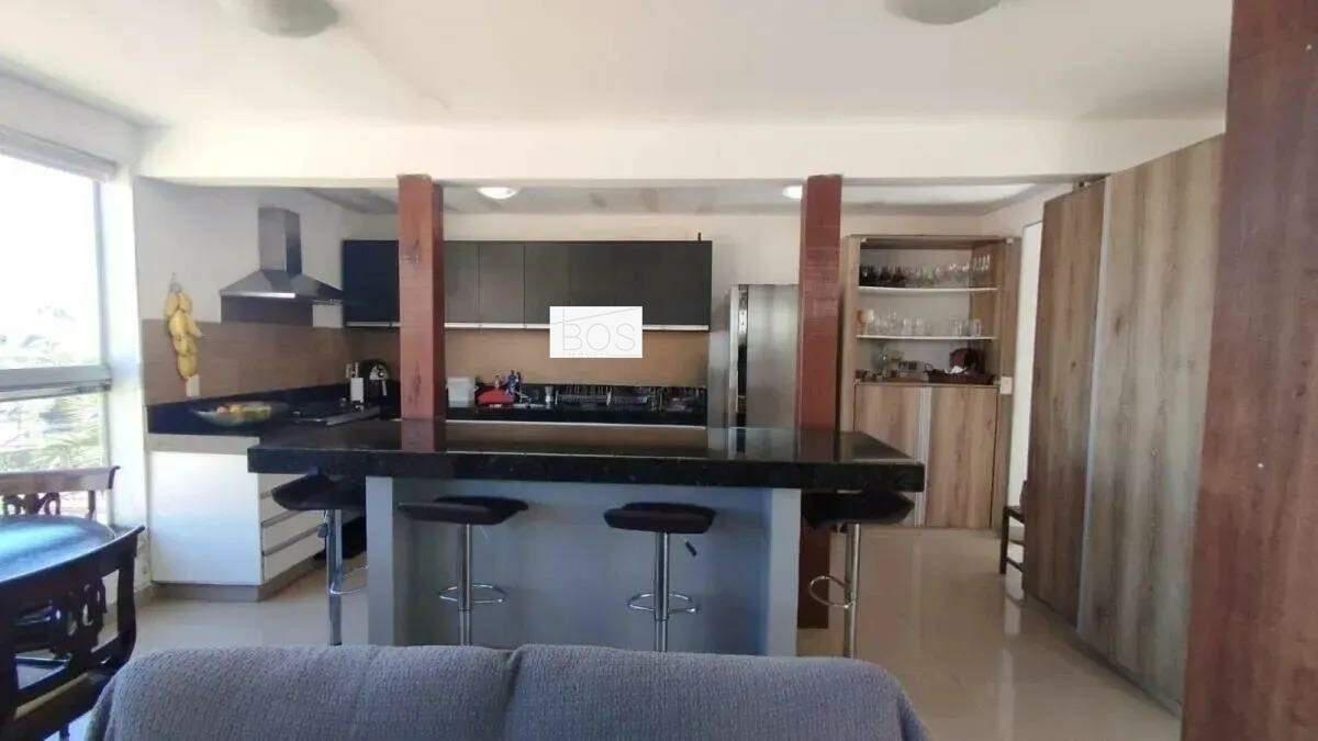 Casa, Belvedere, 7 Quartos, 0 Vaga, 3 Suítes