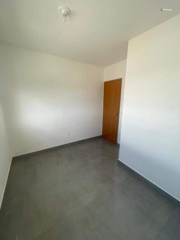 Casa, Novo Centro, 2 Quartos, 1 Vaga, 1 Suíte
