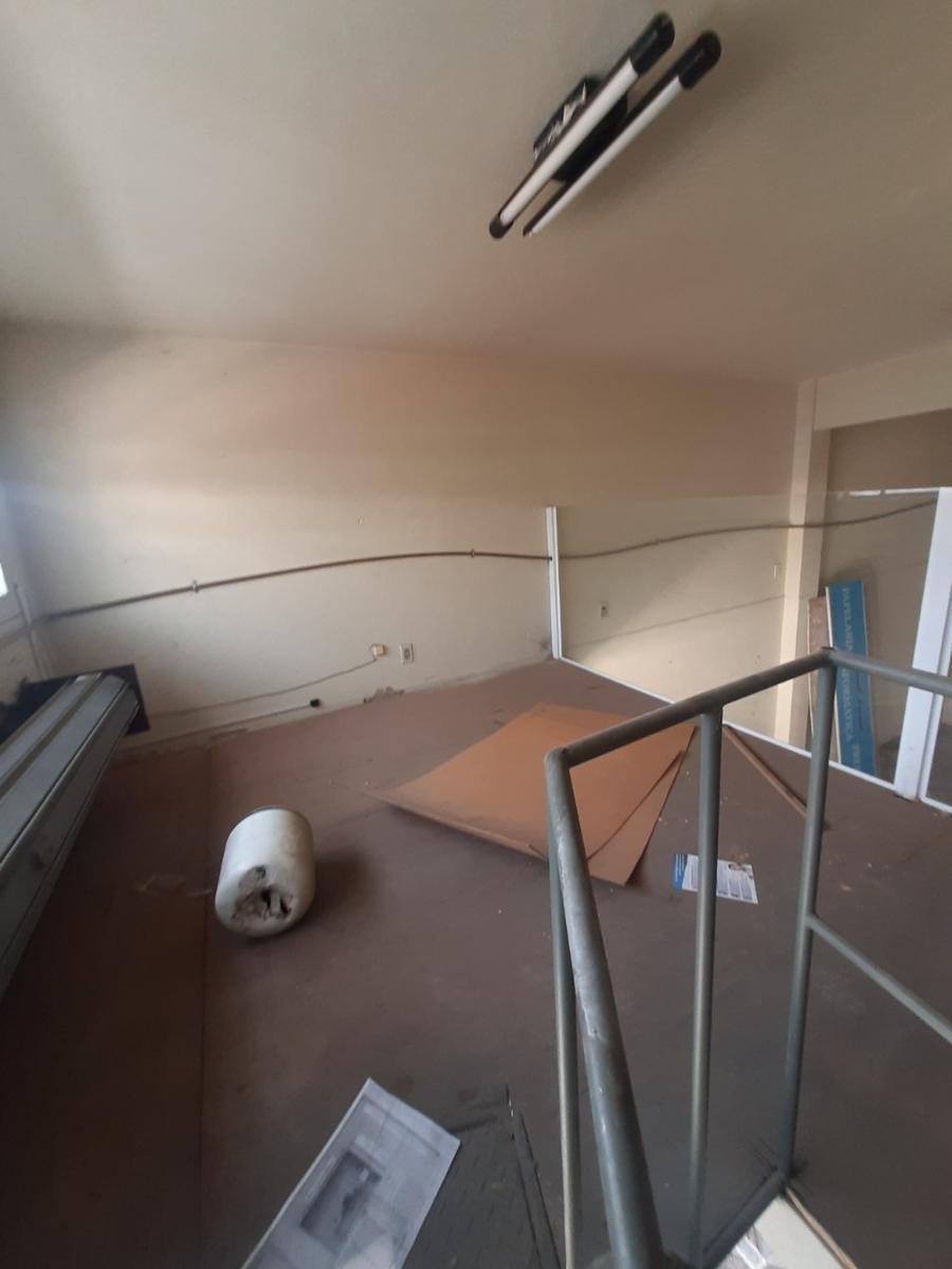 Andar, Caiçaras, 0 Quarto, 0 Vaga