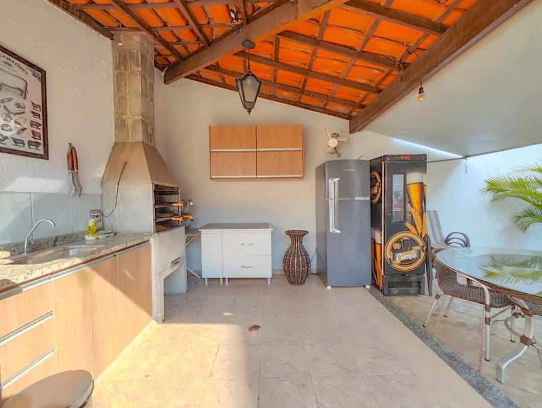 Casa, Castelo, 5 Quartos, 4 Vagas, 2 Suítes