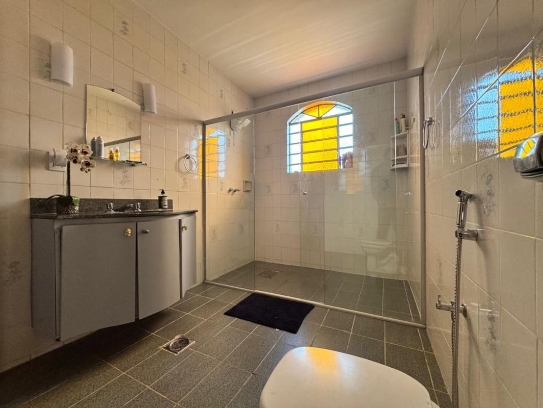 Casa, Sagrada Família, 3 Quartos, 3 Vagas, 1 Suíte